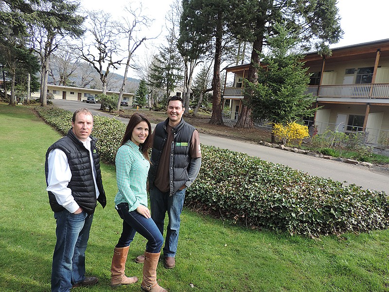 Hotel Impossible Films At Vagabond Lodge Hood River News
