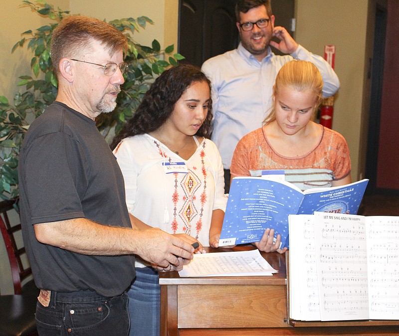 actors practice songs as part of their white christmas auditions tuesday night at the princess theatre - Actors In White Christmas actors practice songs as part of their white christmas auditions tuesday night at the princess theatre - Actors In White Christmas