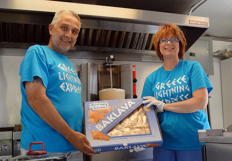 Pete Kalogeras And His Wife Cindy Serve Gyros Greek Salads Greek French Pete Kalogeras And His Wife Cindy Serve Gyros Greek Salads Greek French