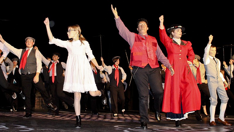 Step In Time Sunnyside Sun With All Of London S Chimney Sweeps Keeping Time The Cast Including Leads Jane Banks